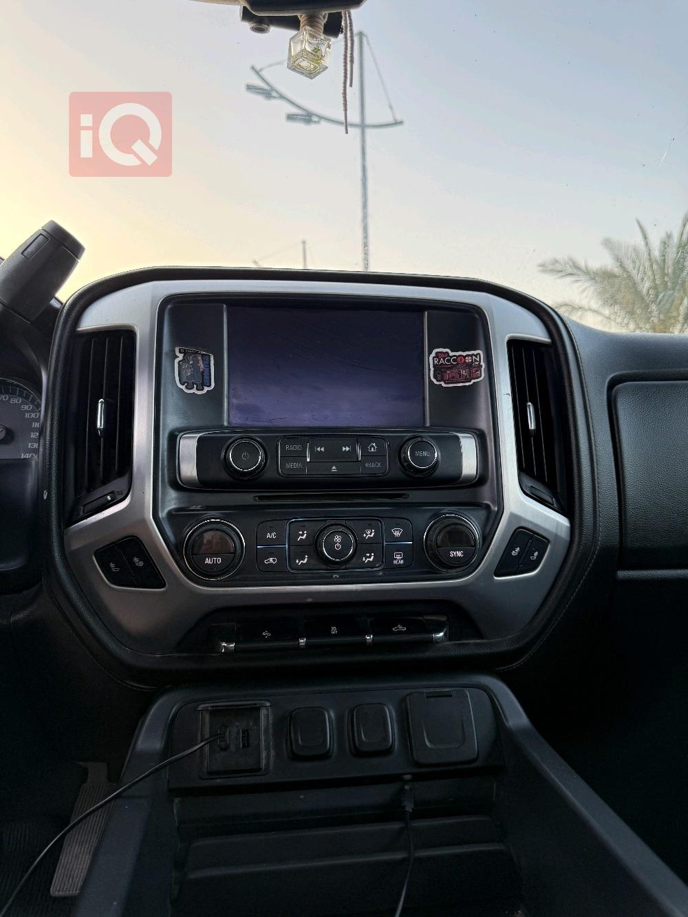 GMC Sierra